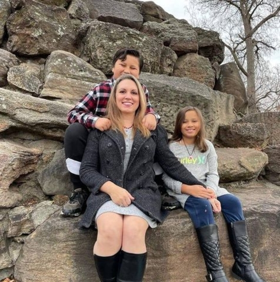 Meet your Posher, Brandy - Picture 1 of 1